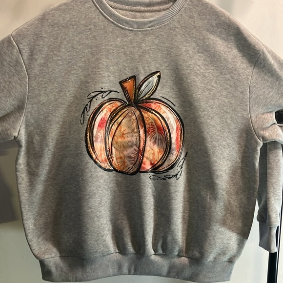 Cute Pumpkin Sweatshirt - Picture 2 of 4